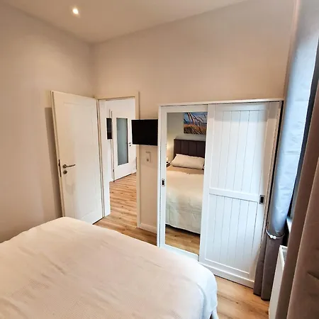 Haus Delphin 4 *