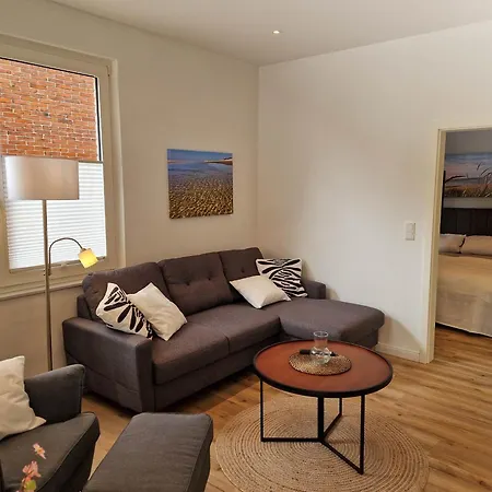 Apartment Haus Delphin 4 *